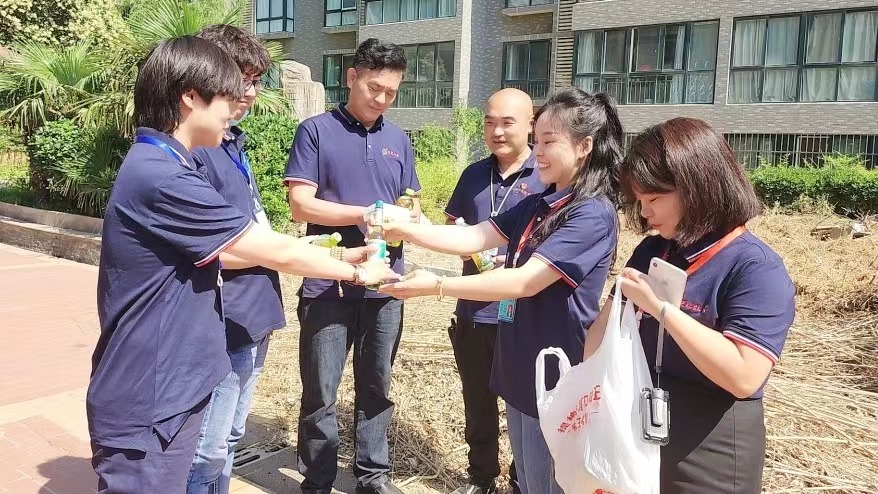 防暑降溫 我們在行動(dòng)